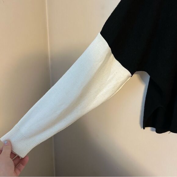 PrettyLittleThing Sweater Crewneck Colorblock Black White Knit Casual Neutral - Picture 6 of 11